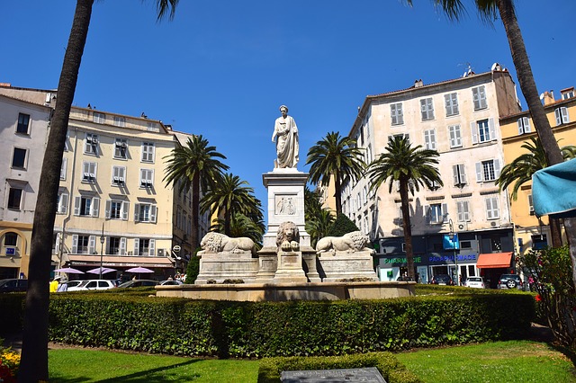 statue napoleon ajaccio